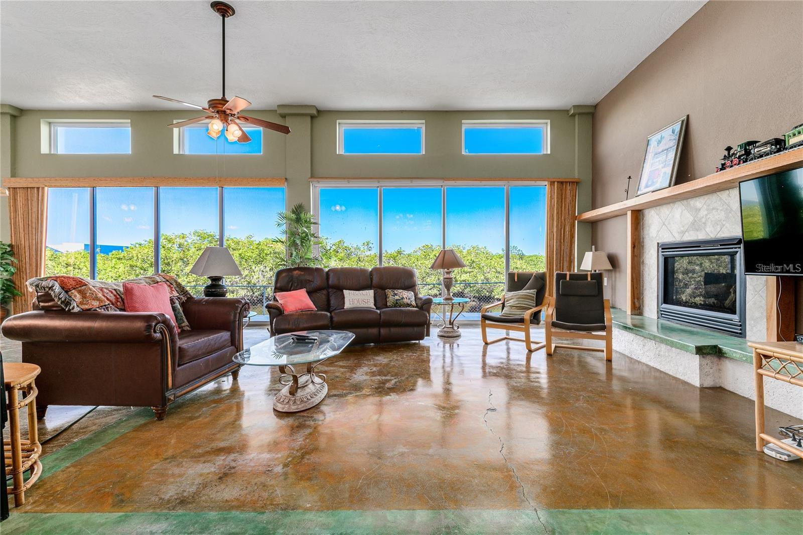 Image 30 of 65 For 14441 Birch Street