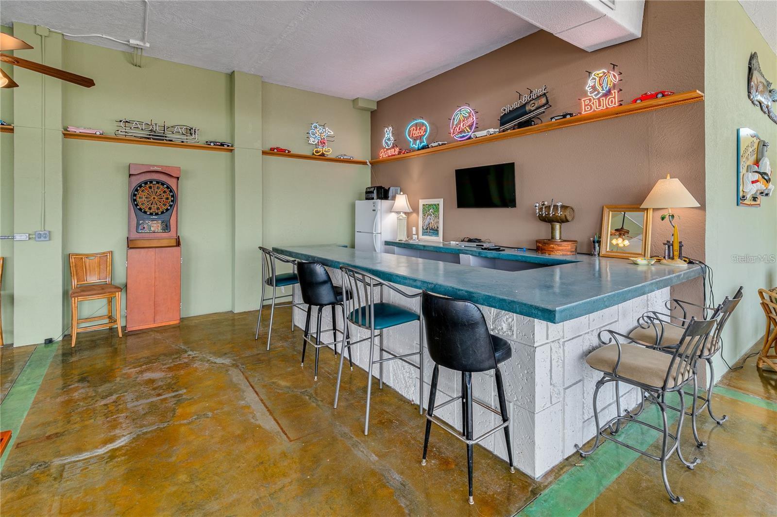 Image 32 of 65 For 14441 Birch Street