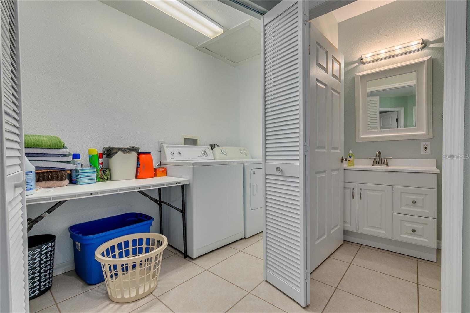 Image 38 of 65 For 14441 Birch Street