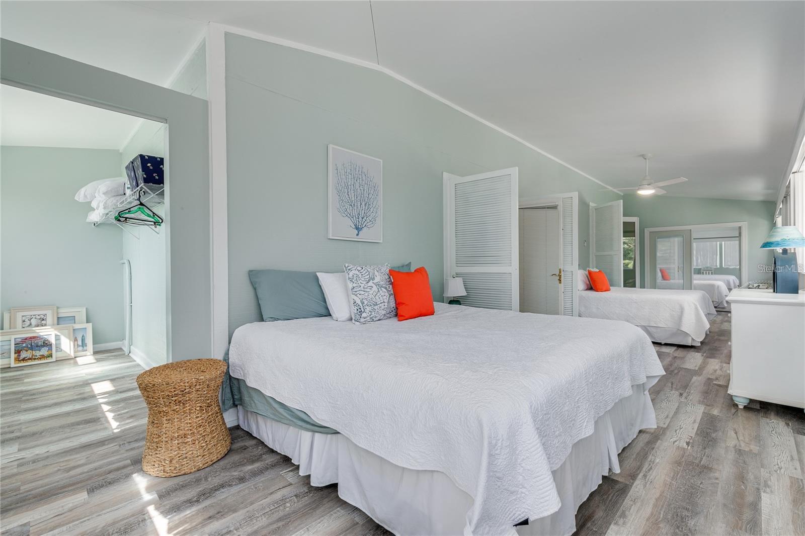 Image 53 of 65 For 14441 Birch Street