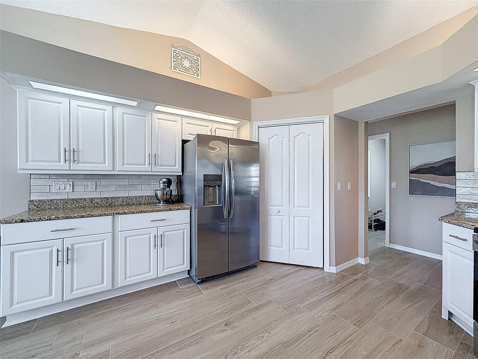 Image 11 of 40 For 9428 Apple Dumpling Court