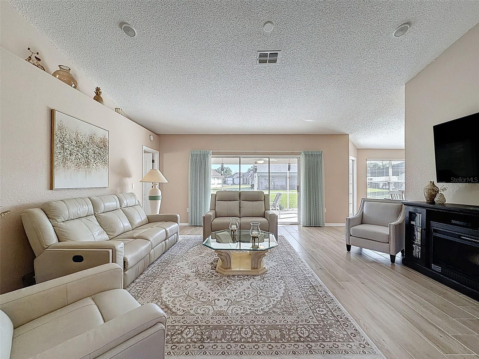 Image 7 of 40 For 9428 Apple Dumpling Court