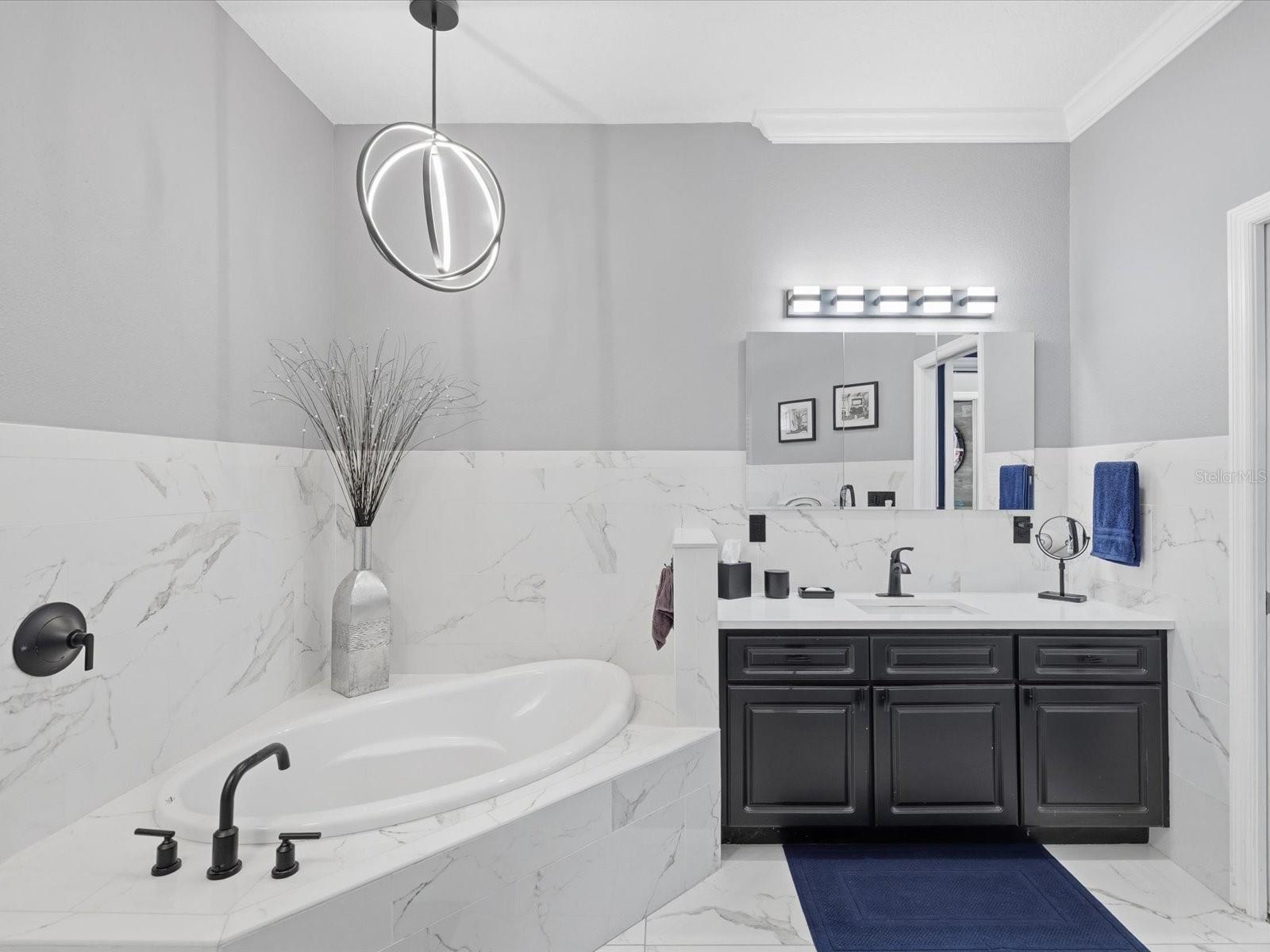 Listing photo id 13 for 4731 Spring Side Drive