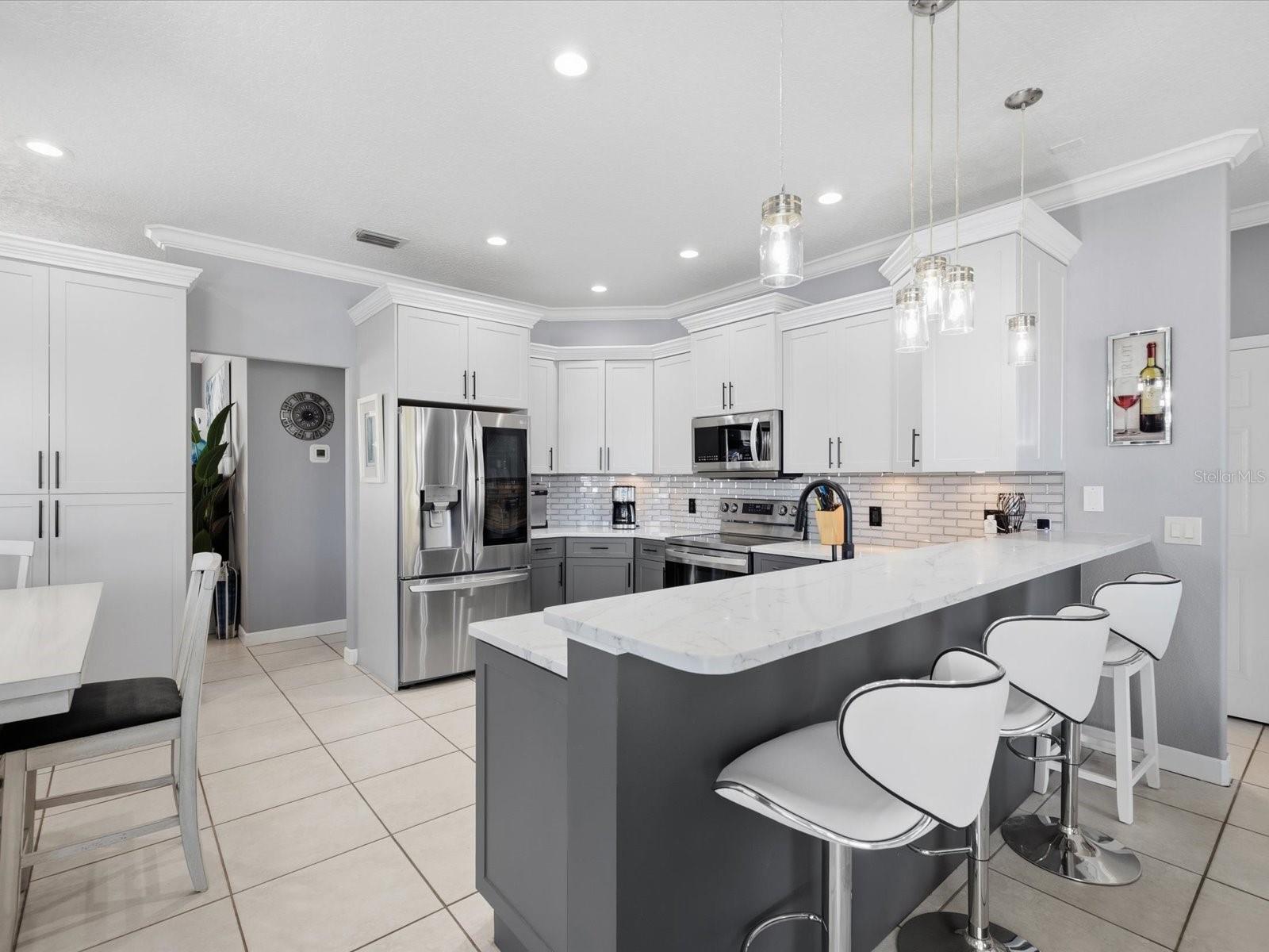 Listing photo id 19 for 4731 Spring Side Drive