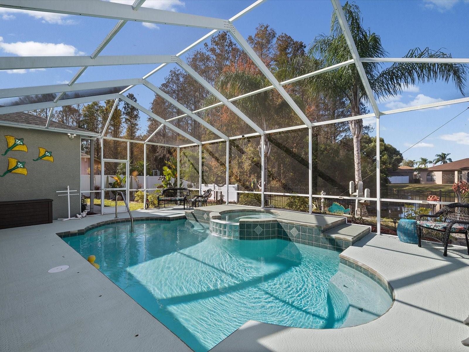 Listing photo id 38 for 4731 Spring Side Drive