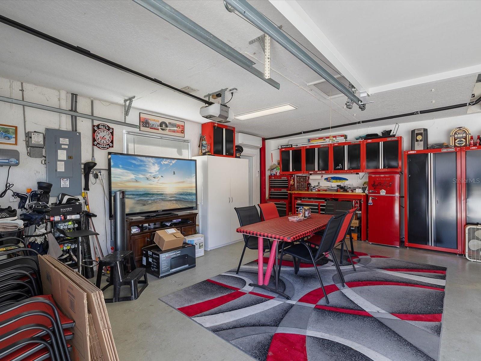 Listing photo id 41 for 4731 Spring Side Drive