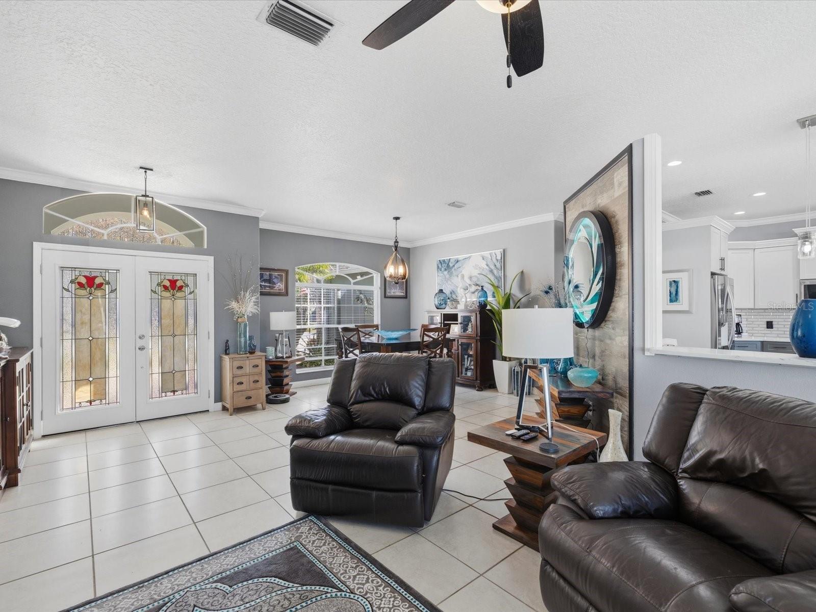 Listing photo id 4 for 4731 Spring Side Drive