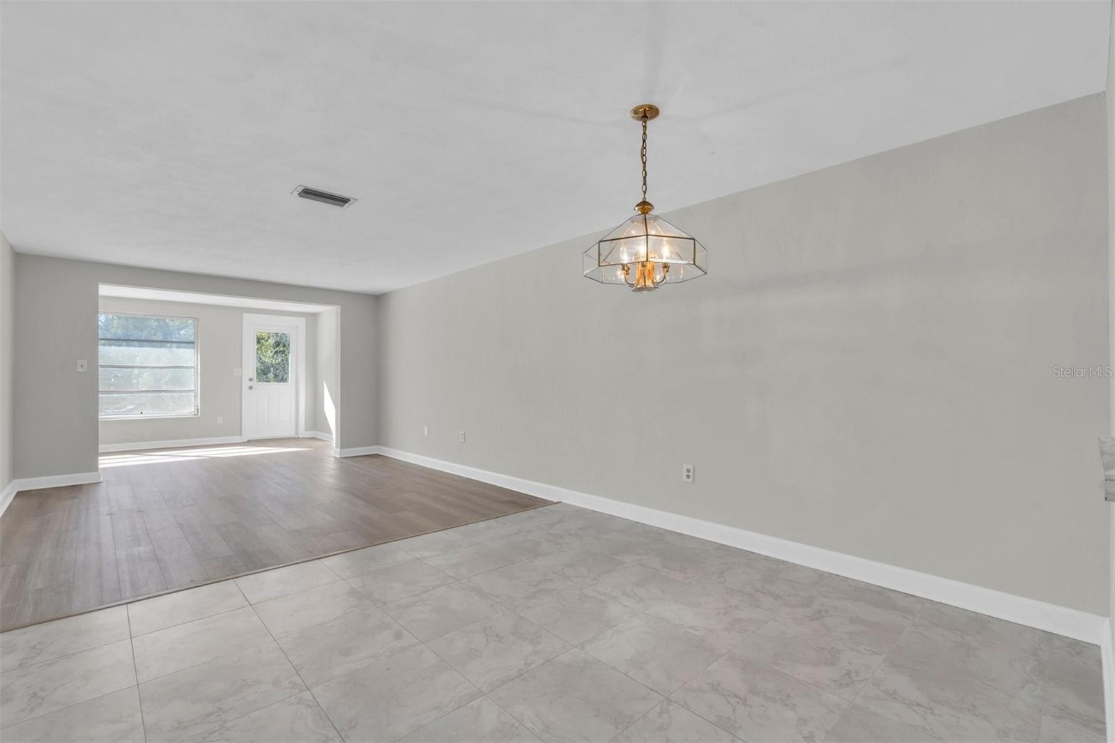 Image 11 of 50 For 4343 Summersun Drive 4343