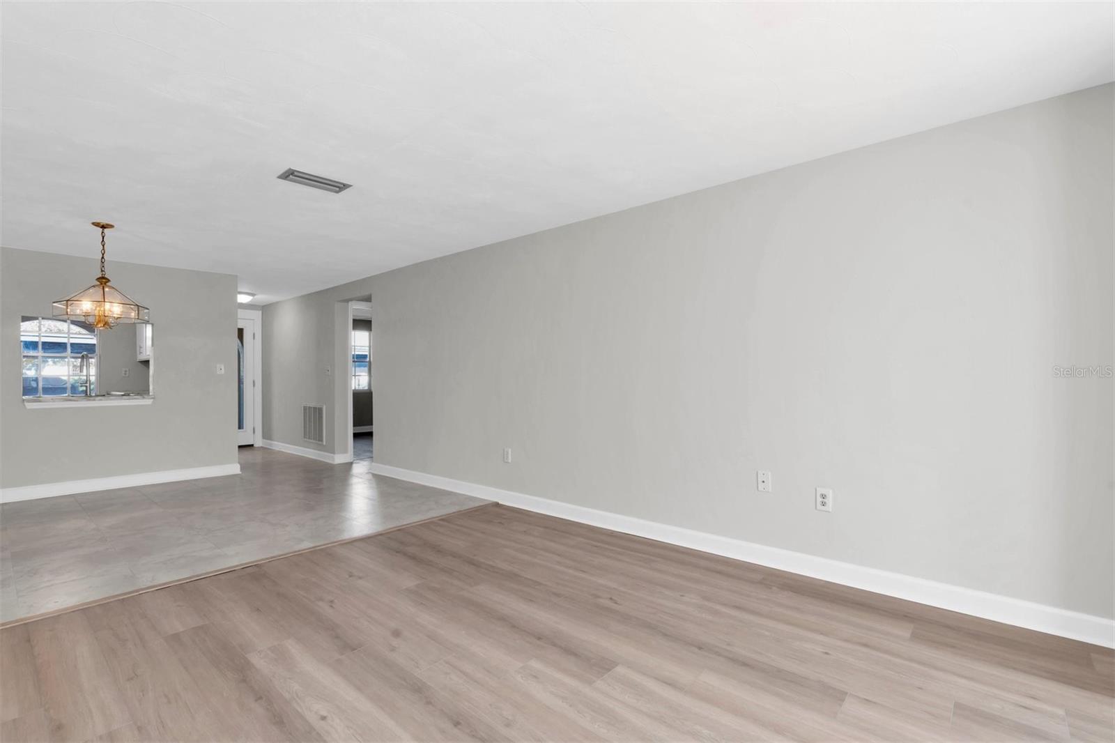 Image 12 of 50 For 4343 Summersun Drive 4343