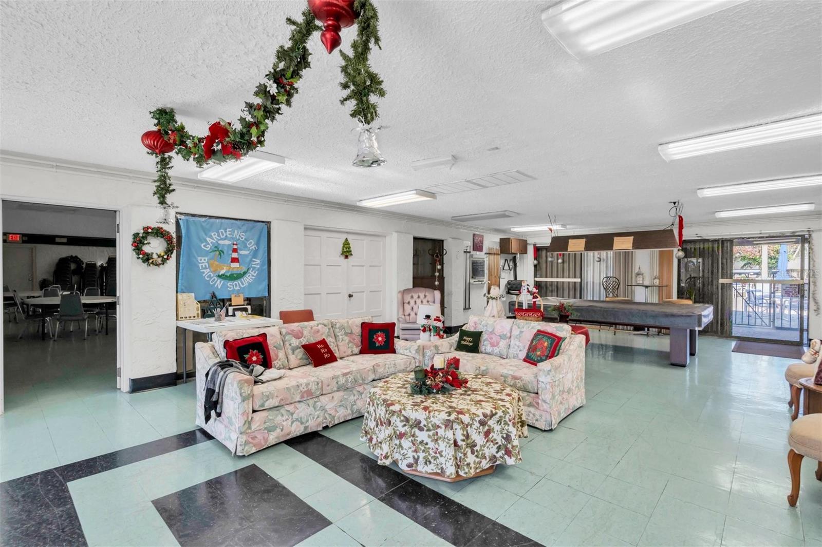 Image 42 of 50 For 4343 Summersun Drive 4343