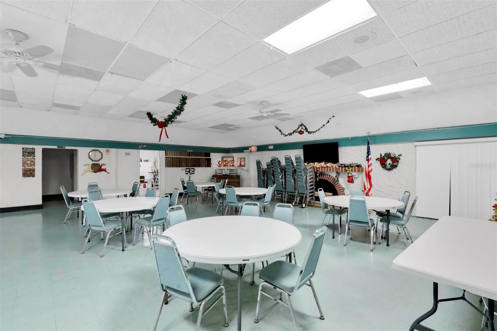 Image 43 of 50 For 4343 Summersun Drive 4343