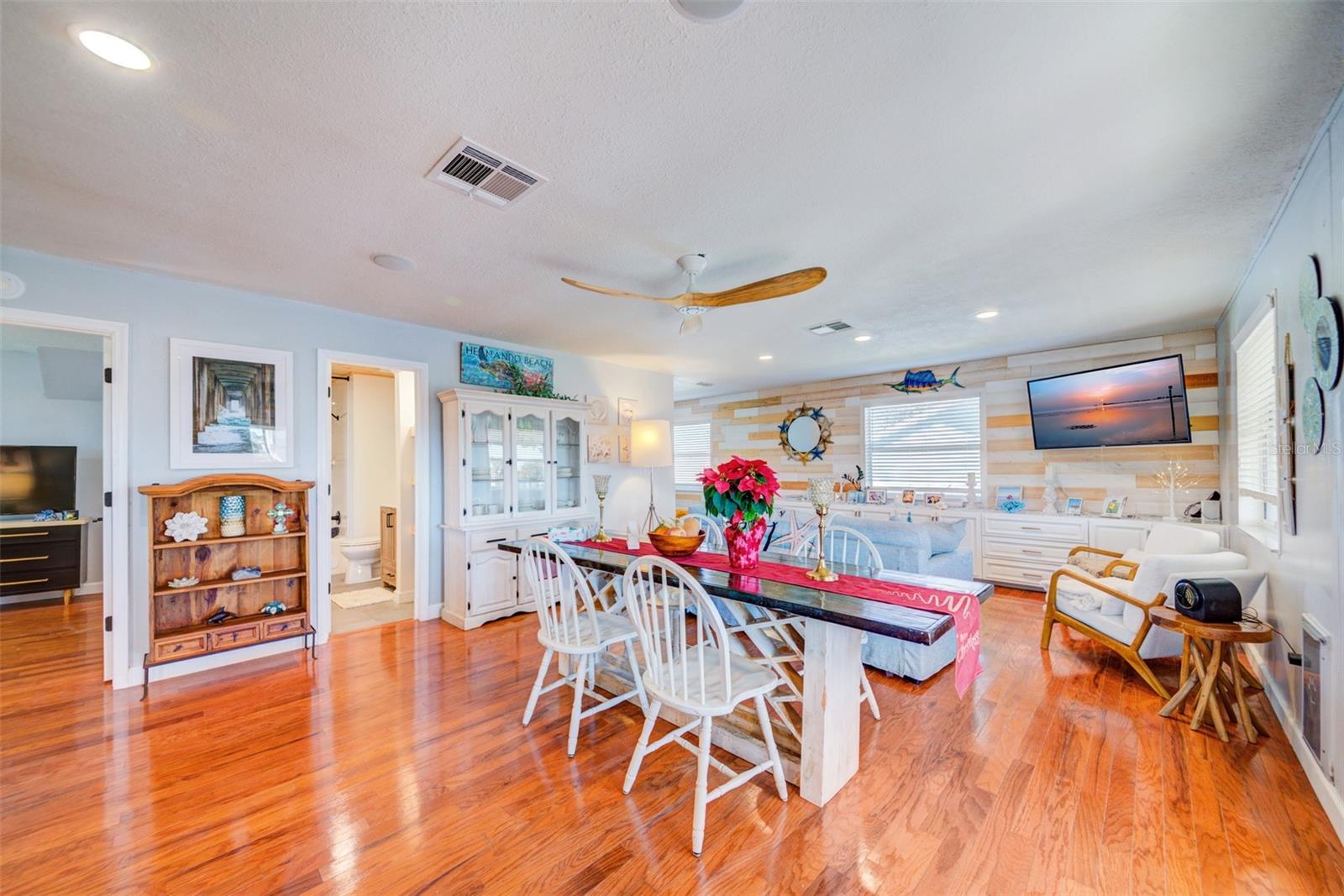 Image 6 of 56 For 3358 Minnow Creek Drive