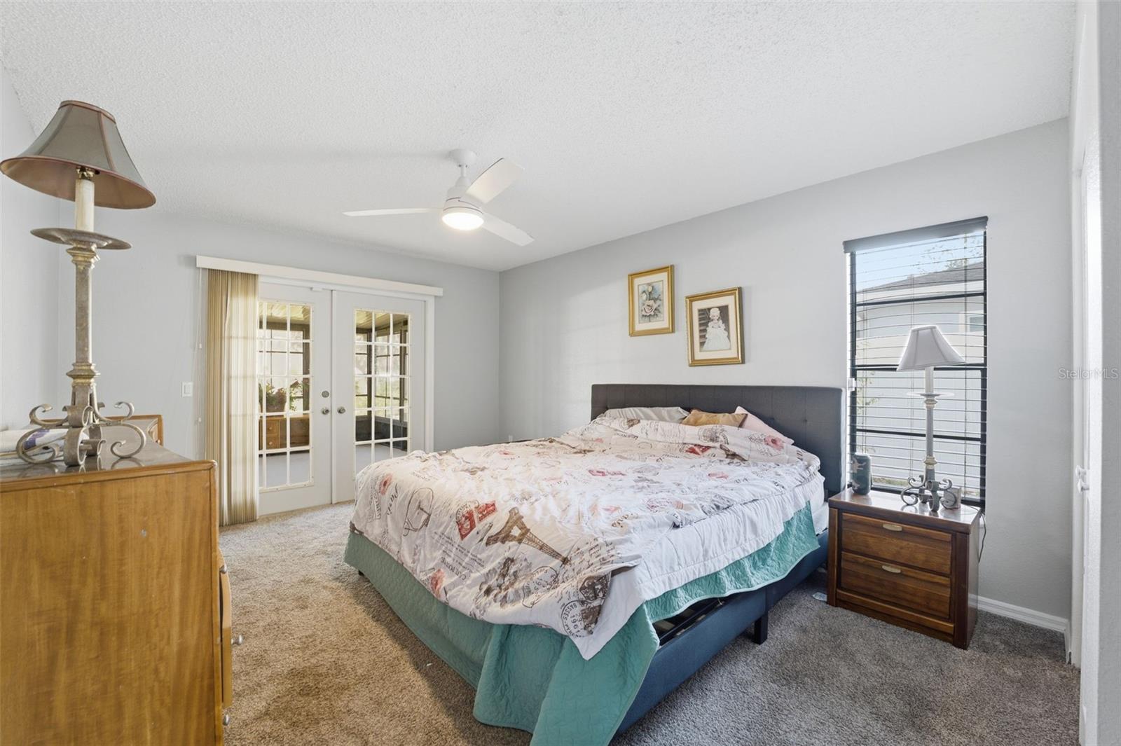 Image 15 of 51 For 7822 Holiday Drive