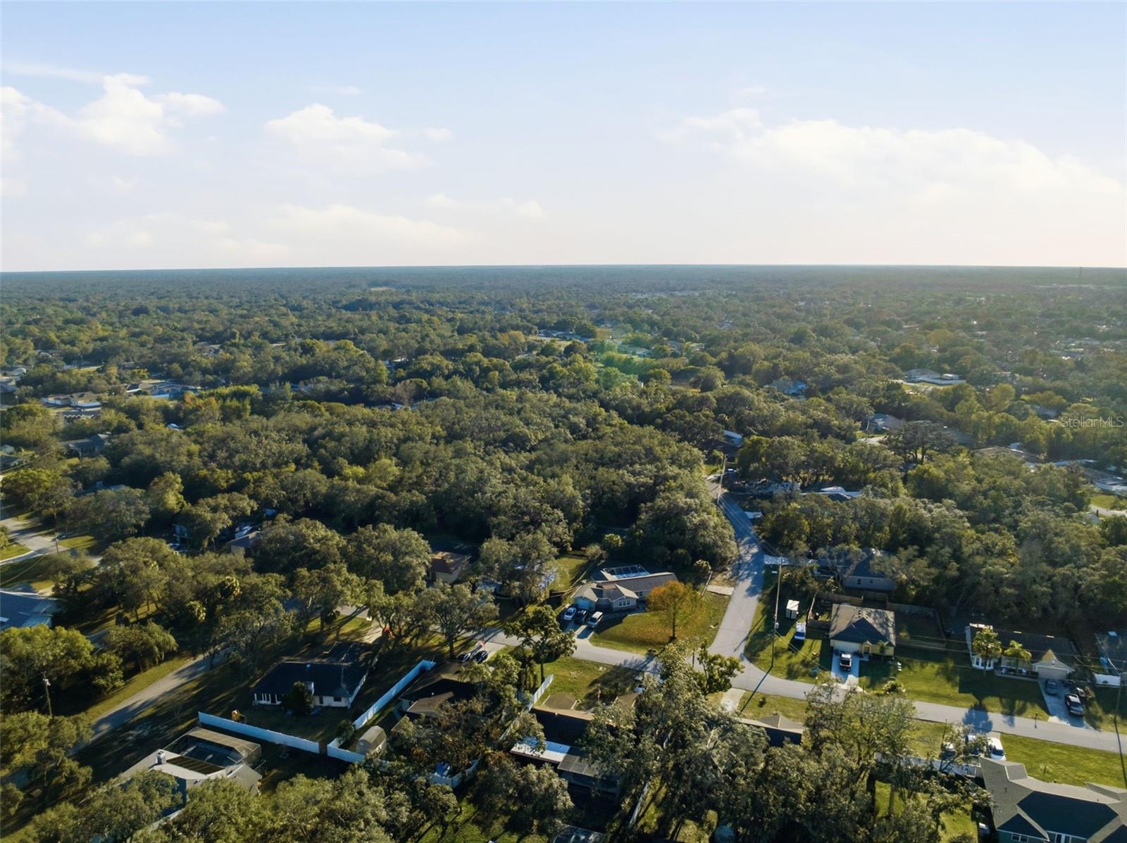 Image 38 of 51 For 7822 Holiday Drive