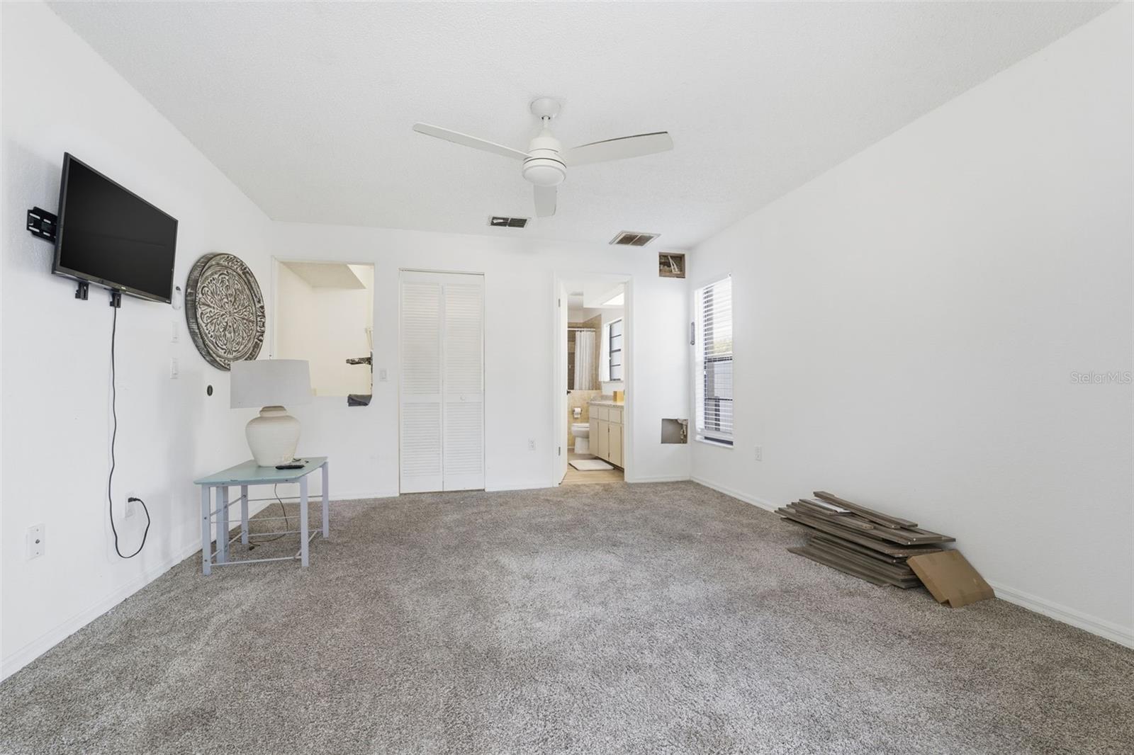 Image 49 of 51 For 7822 Holiday Drive