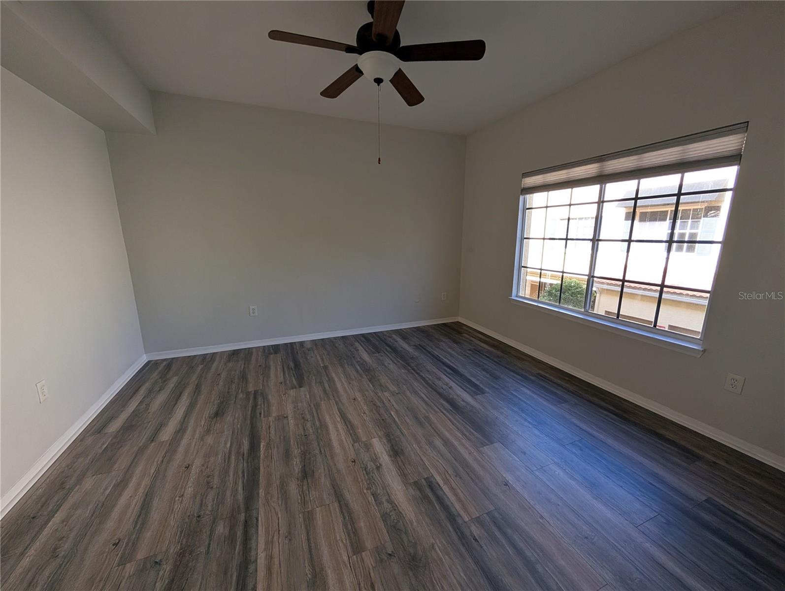 Image 13 of 31 For 5202 Hampton Beach Place