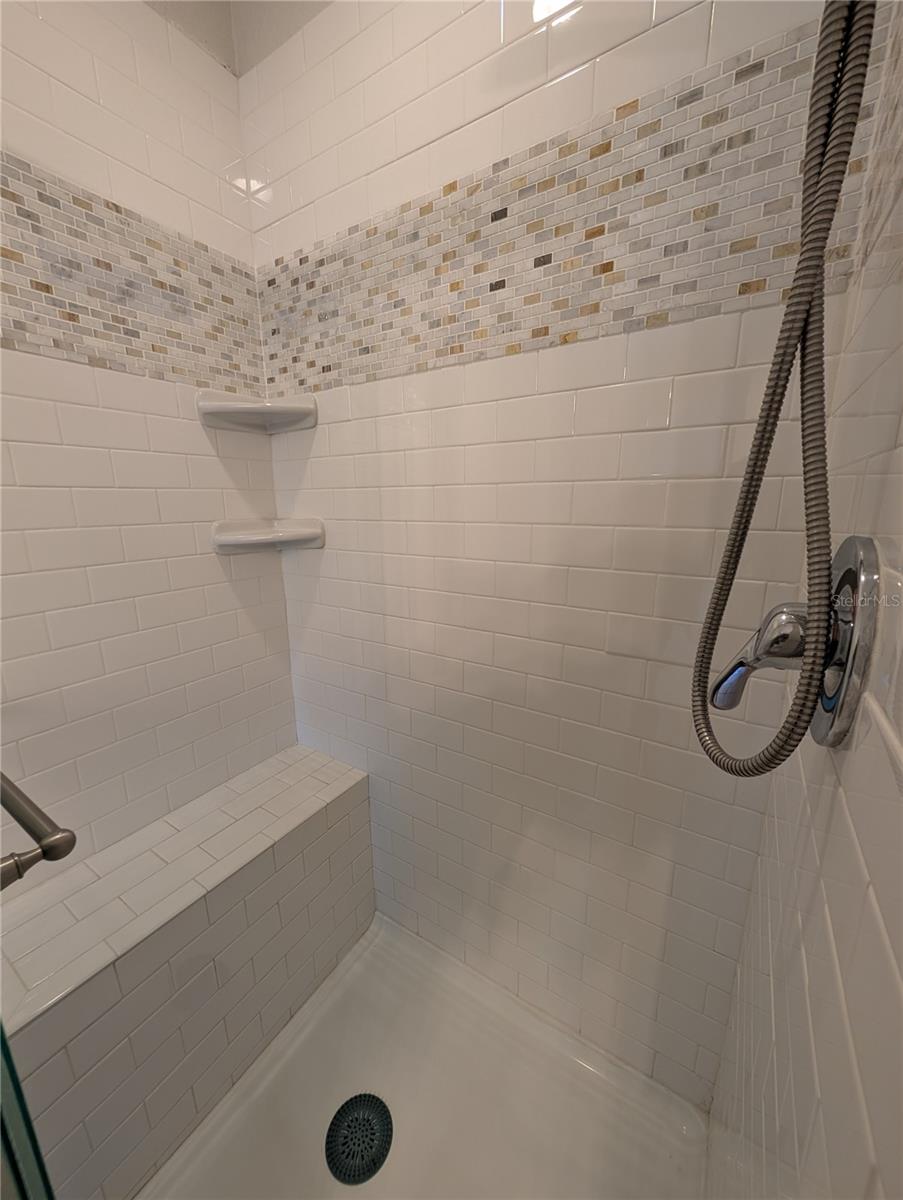 Image 18 of 31 For 5202 Hampton Beach Place