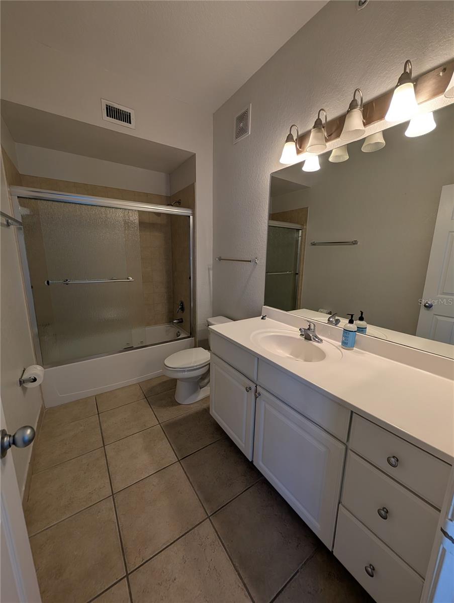 Image 22 of 31 For 5202 Hampton Beach Place