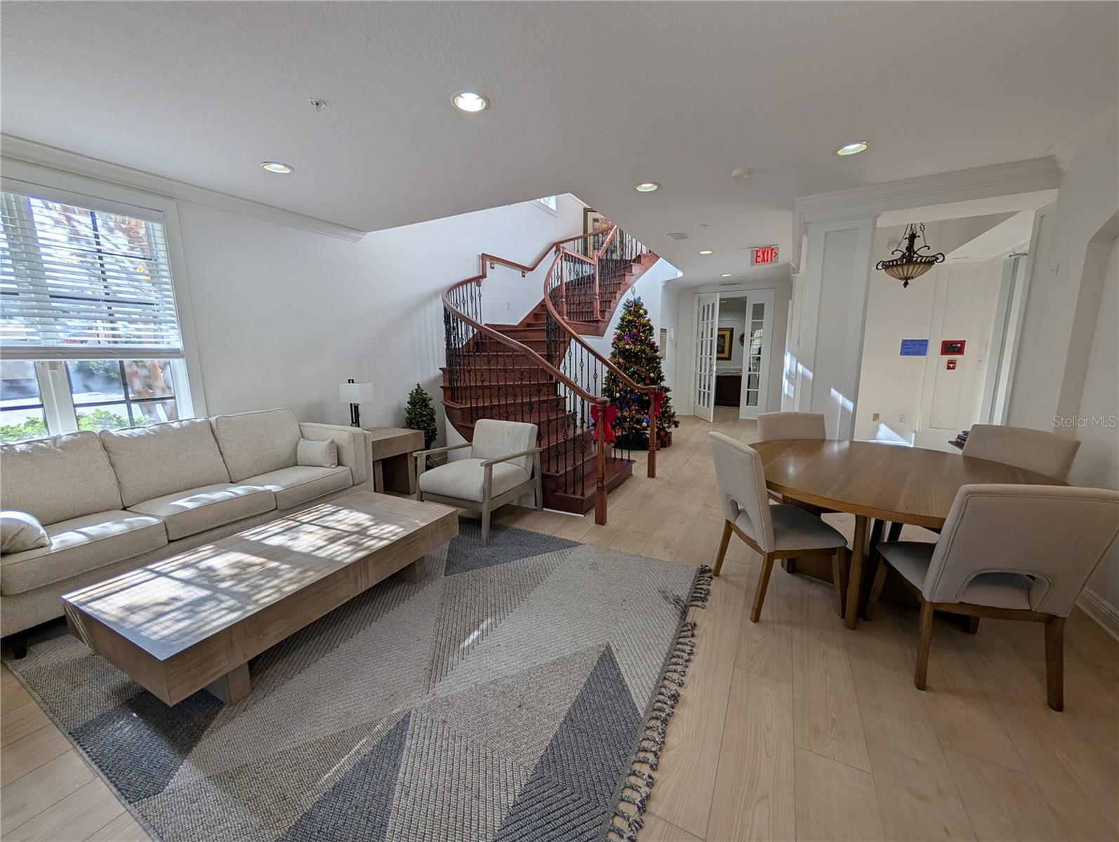 Image 29 of 31 For 5202 Hampton Beach Place