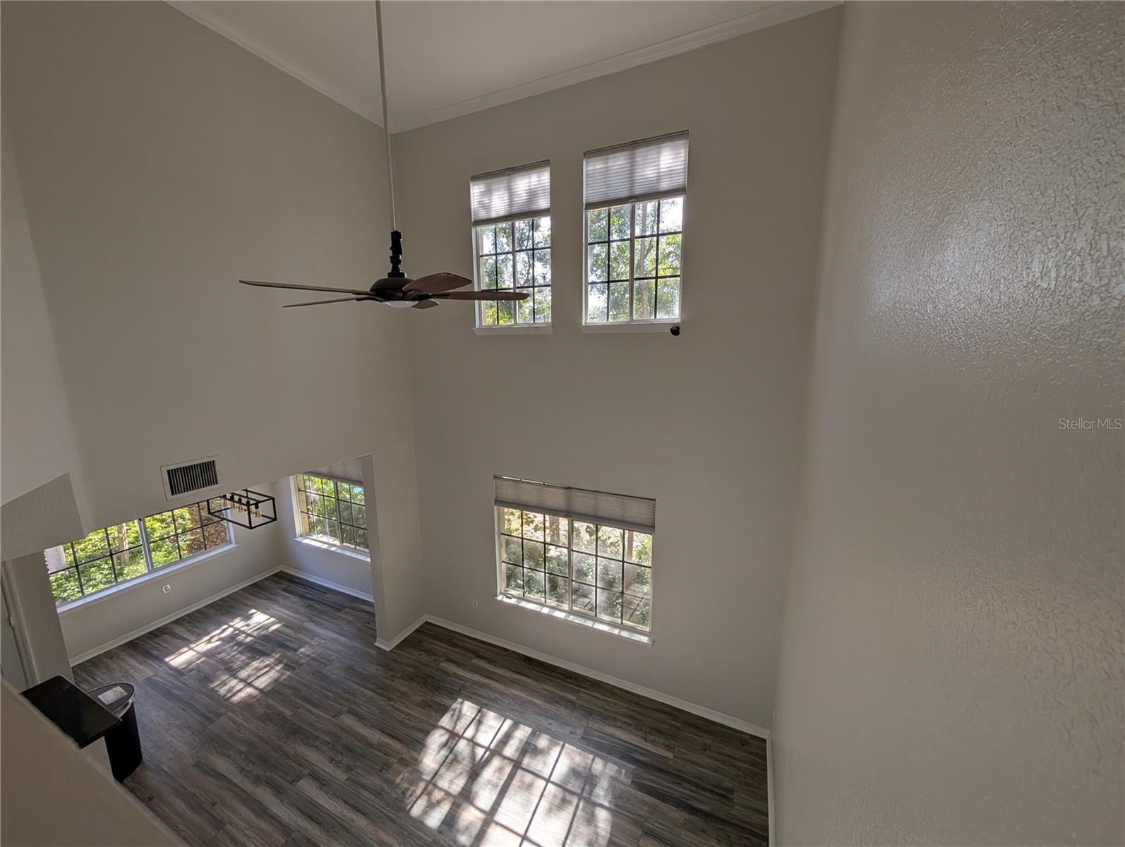 Image 6 of 31 For 5202 Hampton Beach Place