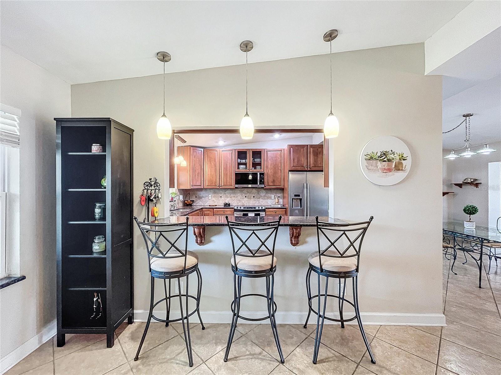 Listing photo id 10 for 311 Morningside Drive