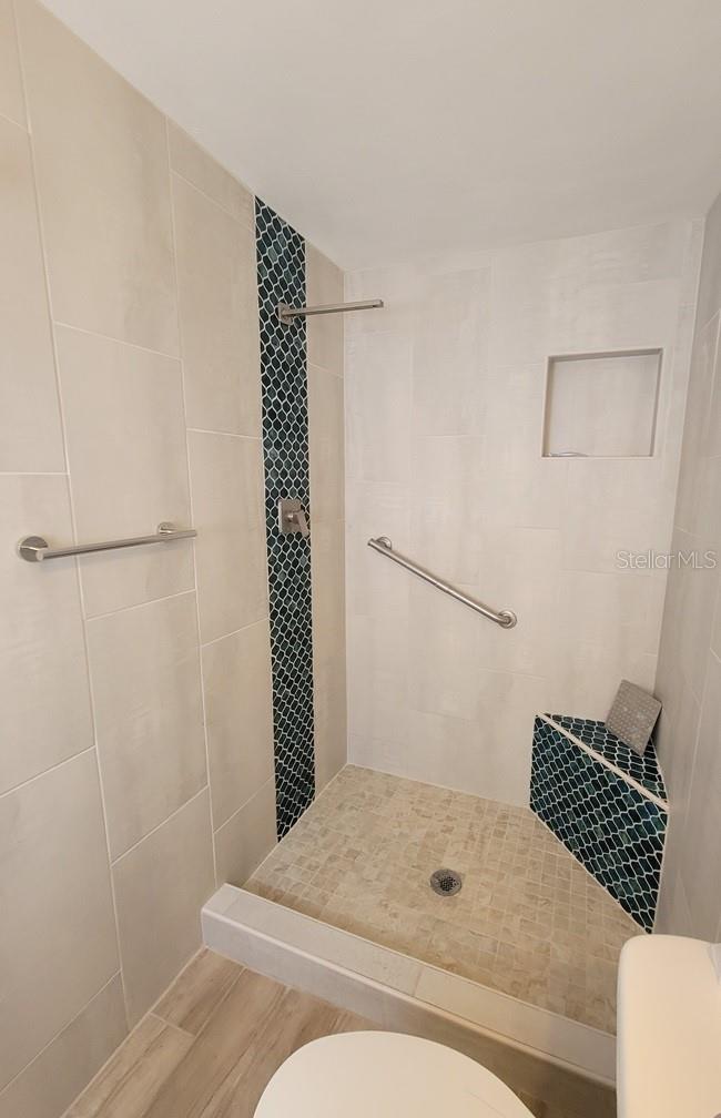 Image 19 of 27 For 3608 Brompton Drive