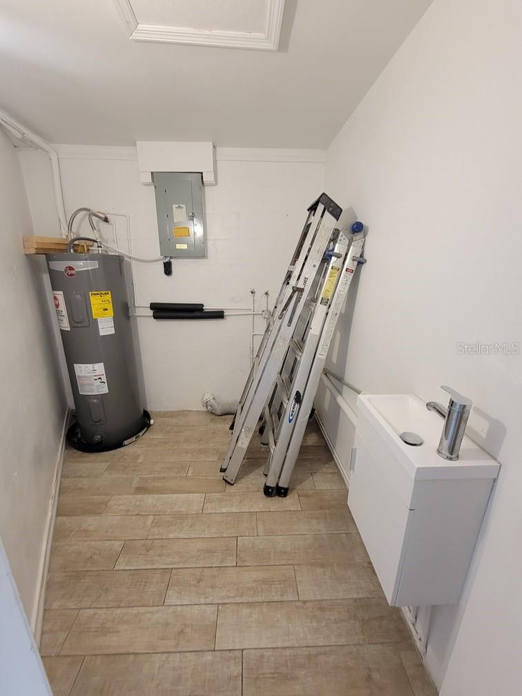 Image 22 of 27 For 3608 Brompton Drive