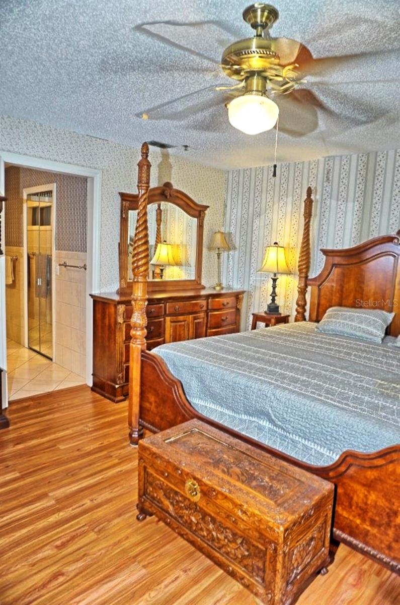 Image 15 of 36 For 2051 Vista Del Sol Circle 201