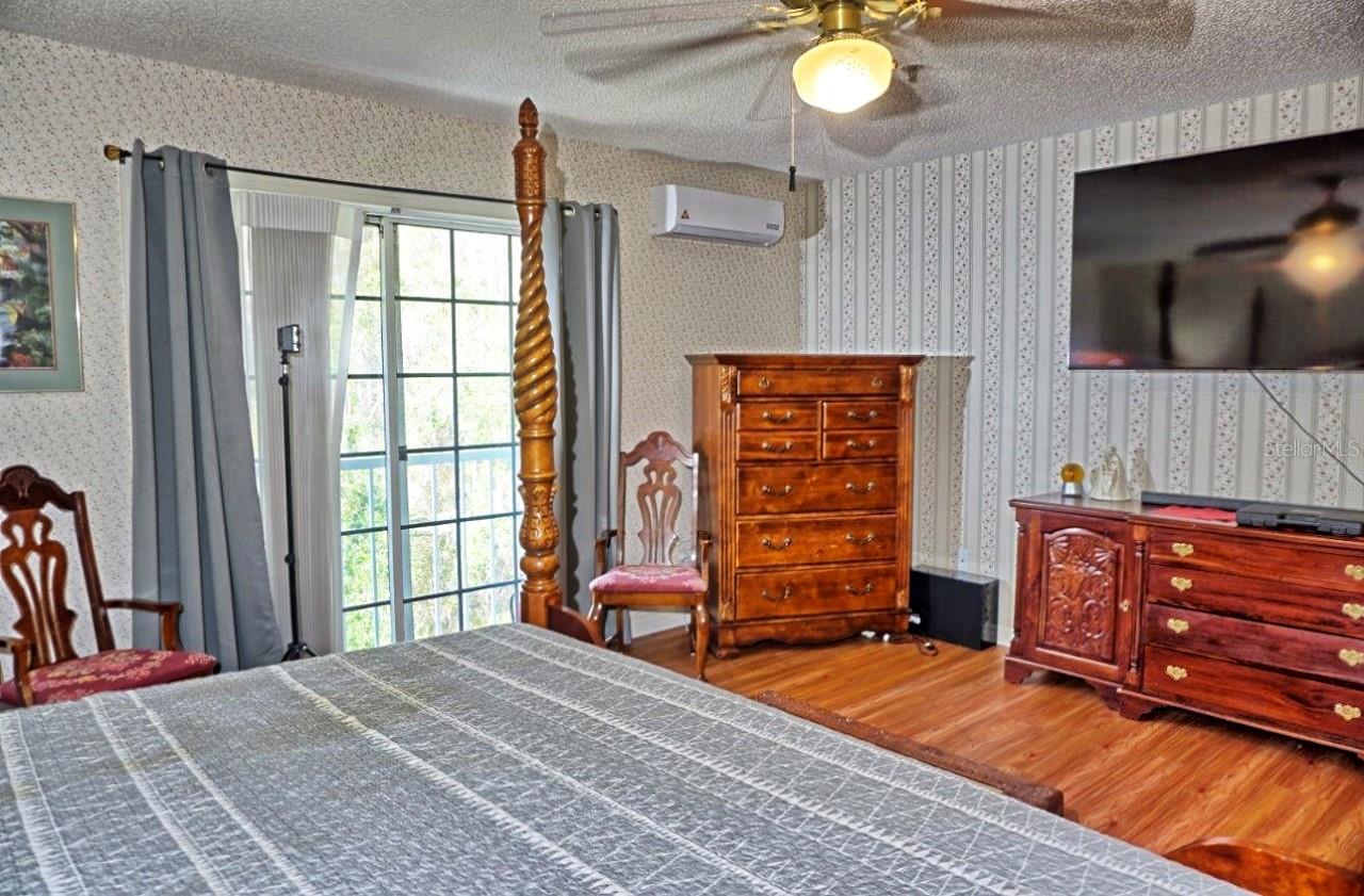 Image 17 of 36 For 2051 Vista Del Sol Circle 201