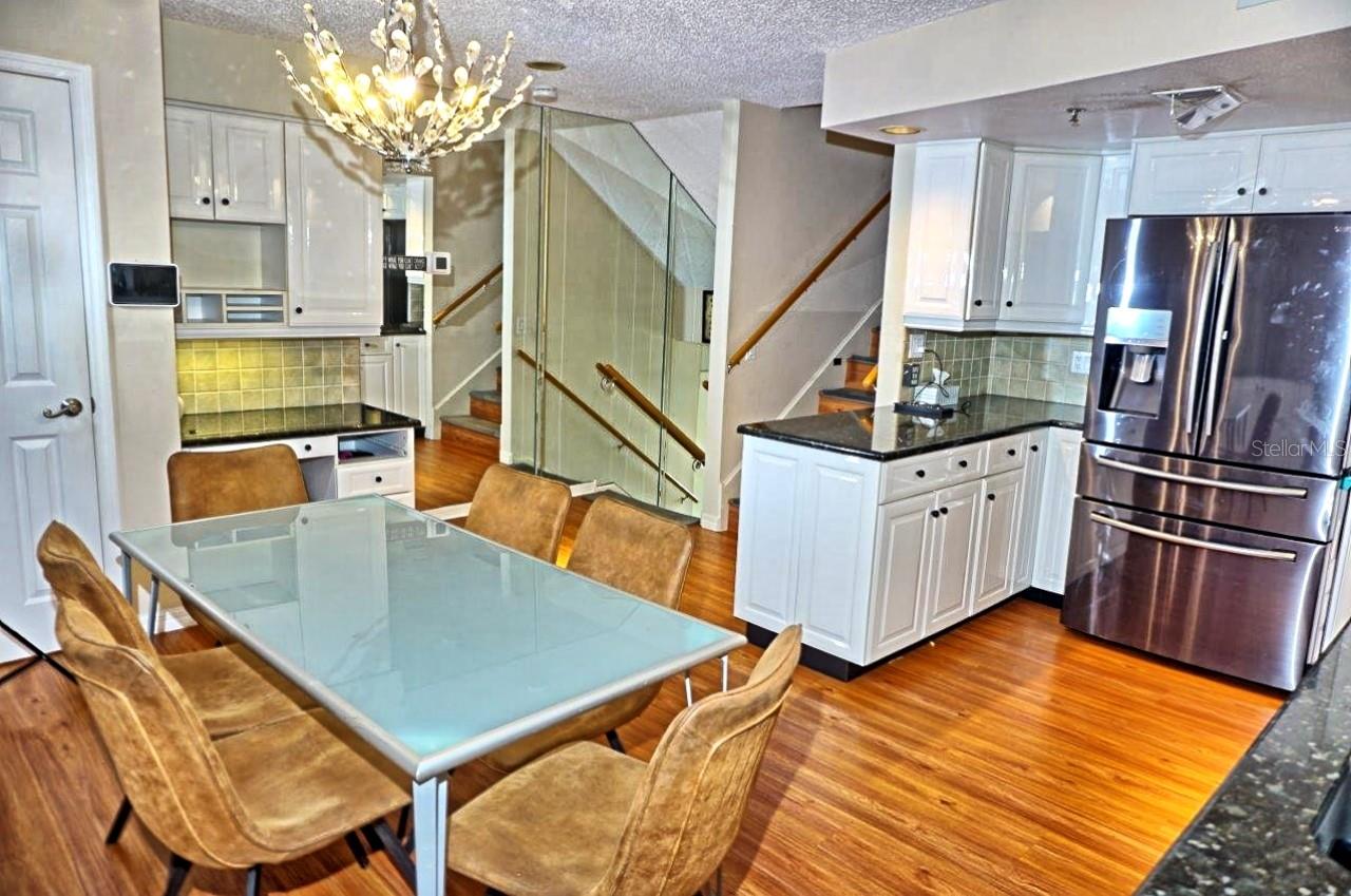 Image 3 of 36 For 2051 Vista Del Sol Circle 201