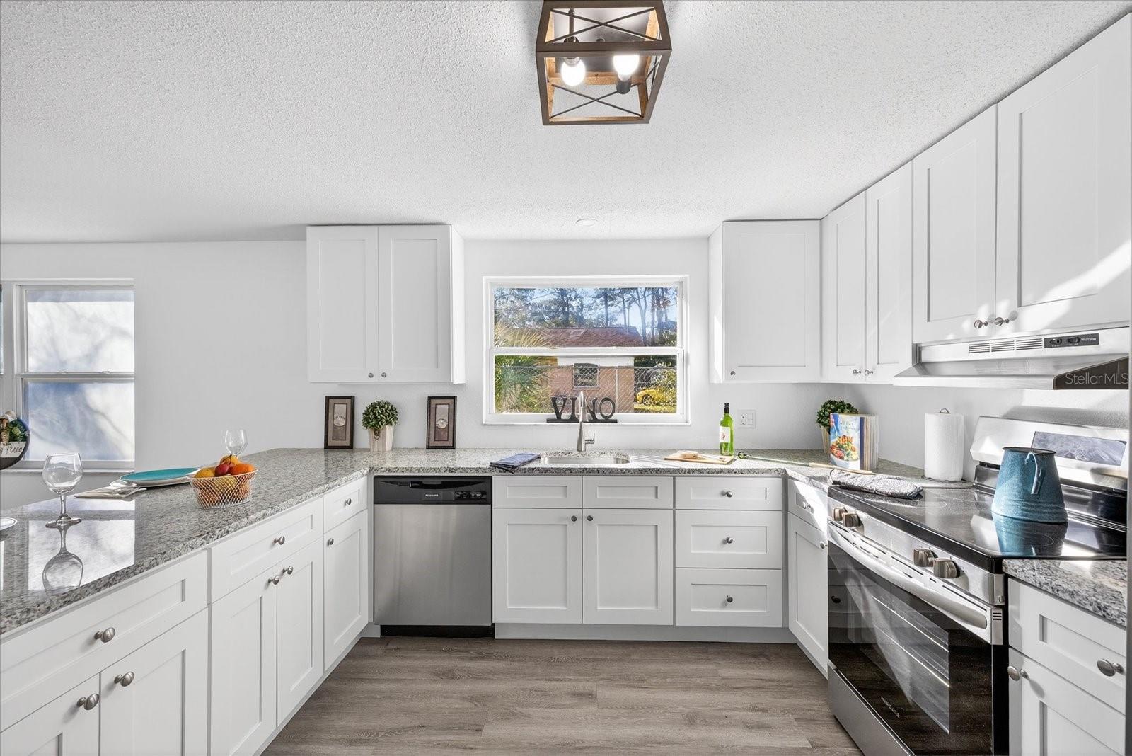 Image 22 of 48 For 4928 Amherst Court