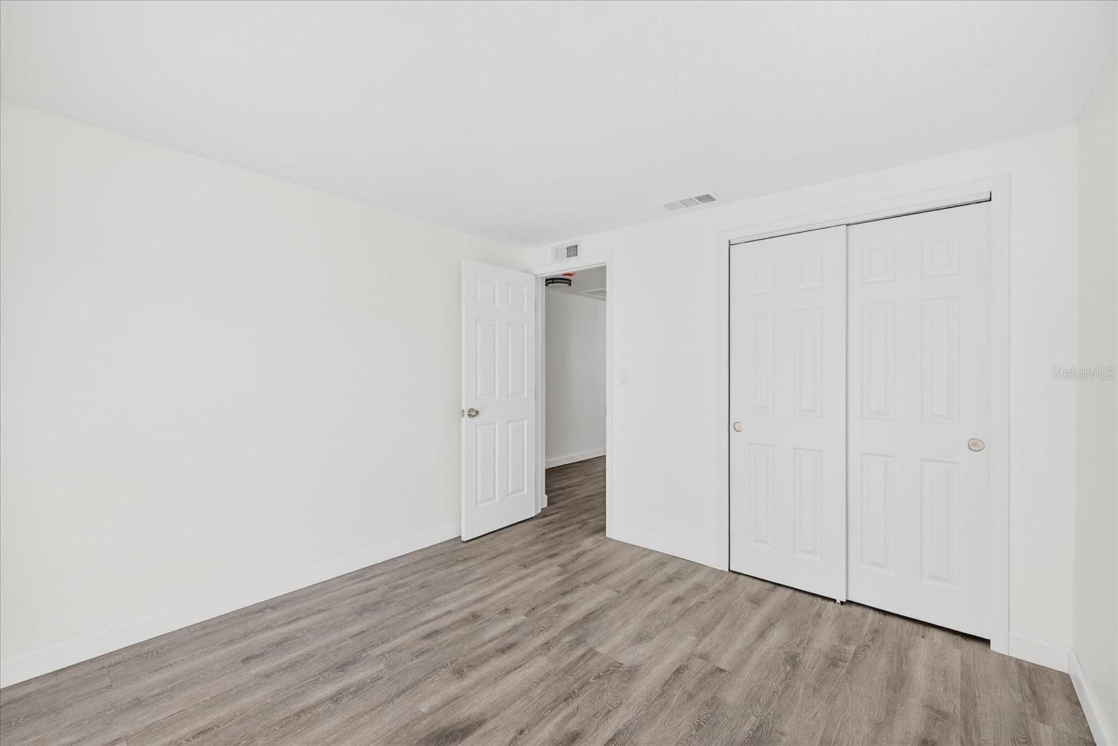 Image 31 of 48 For 4928 Amherst Court