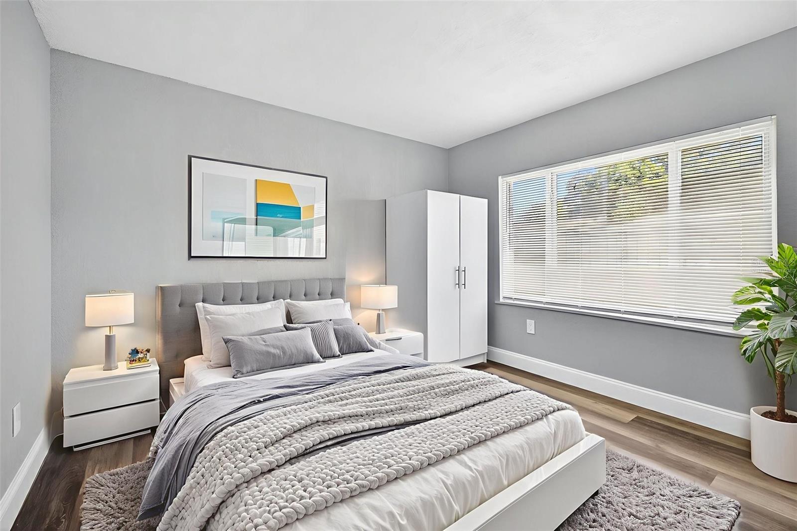 Image 7 of 15 For 10822 Lyndale Avenue