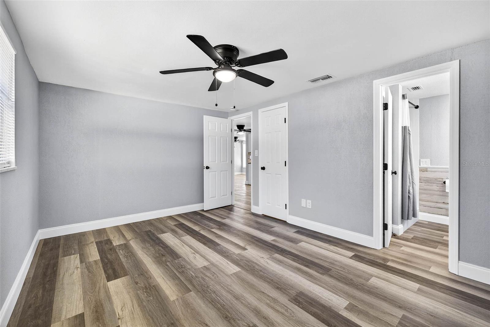 Image 8 of 15 For 10822 Lyndale Avenue