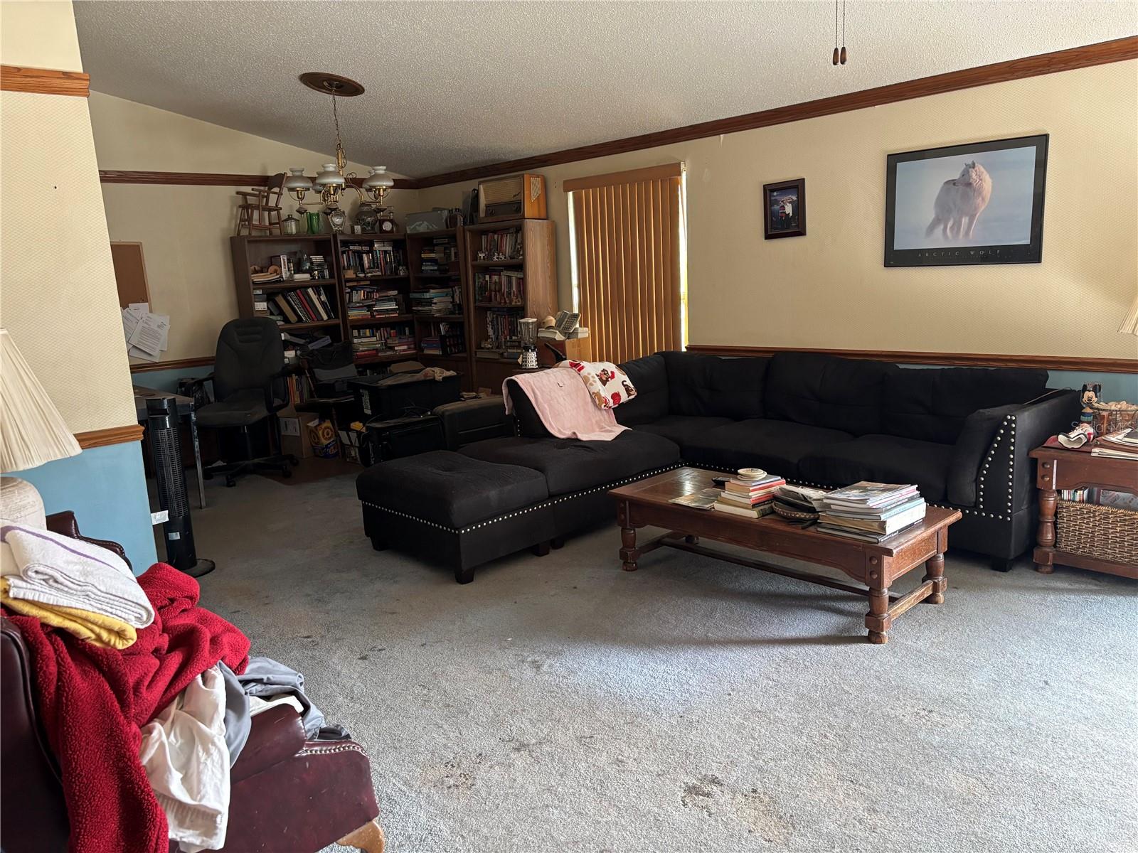 Image 4 of 15 For 1023 Mineola Circle