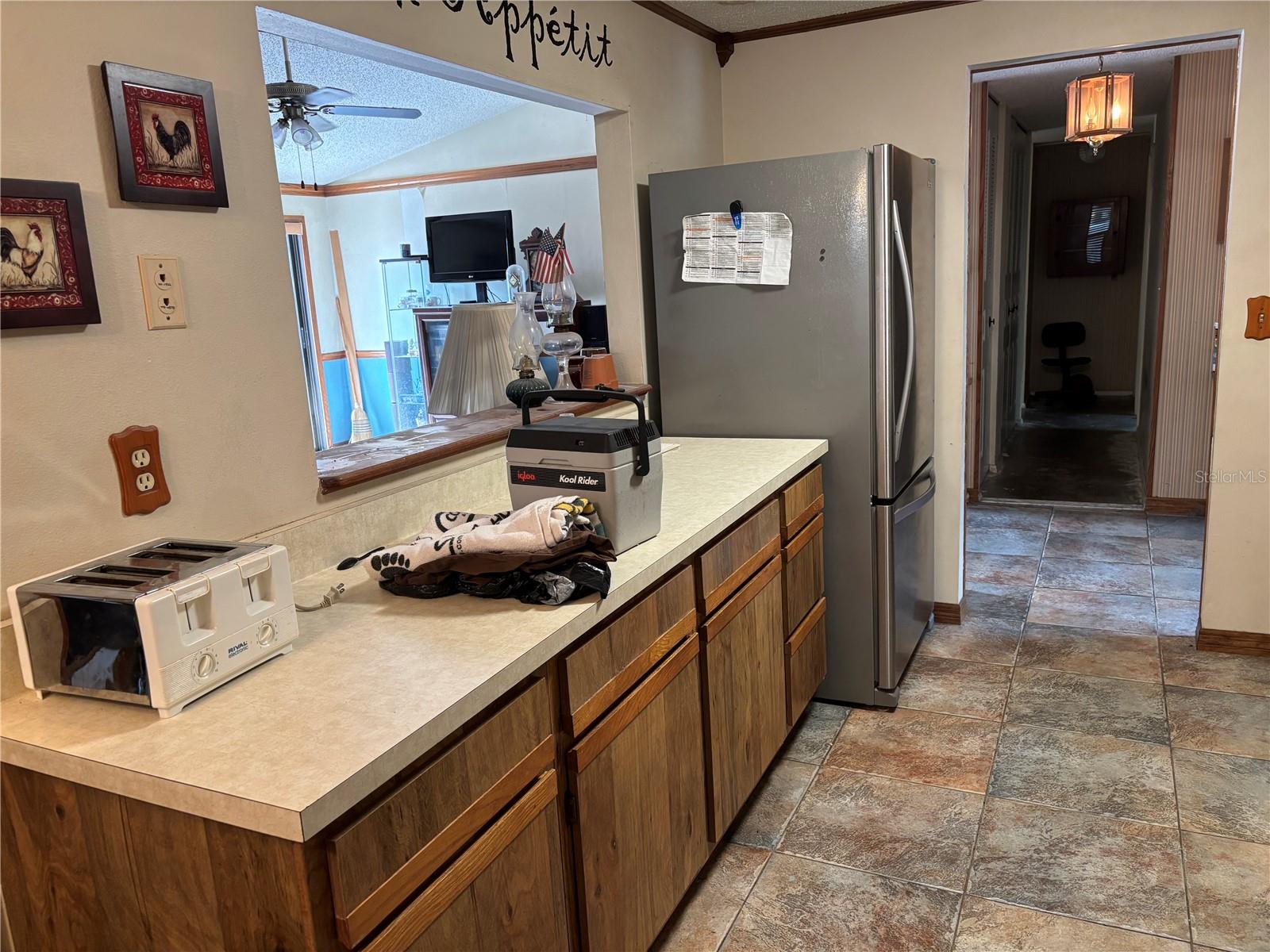 Image 8 of 15 For 1023 Mineola Circle