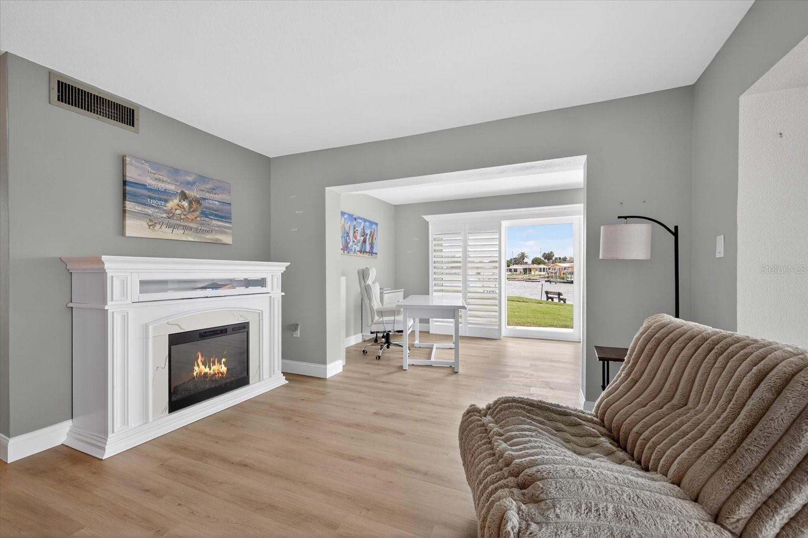 Image 15 of 55 For 4678 Marine Parkway 108