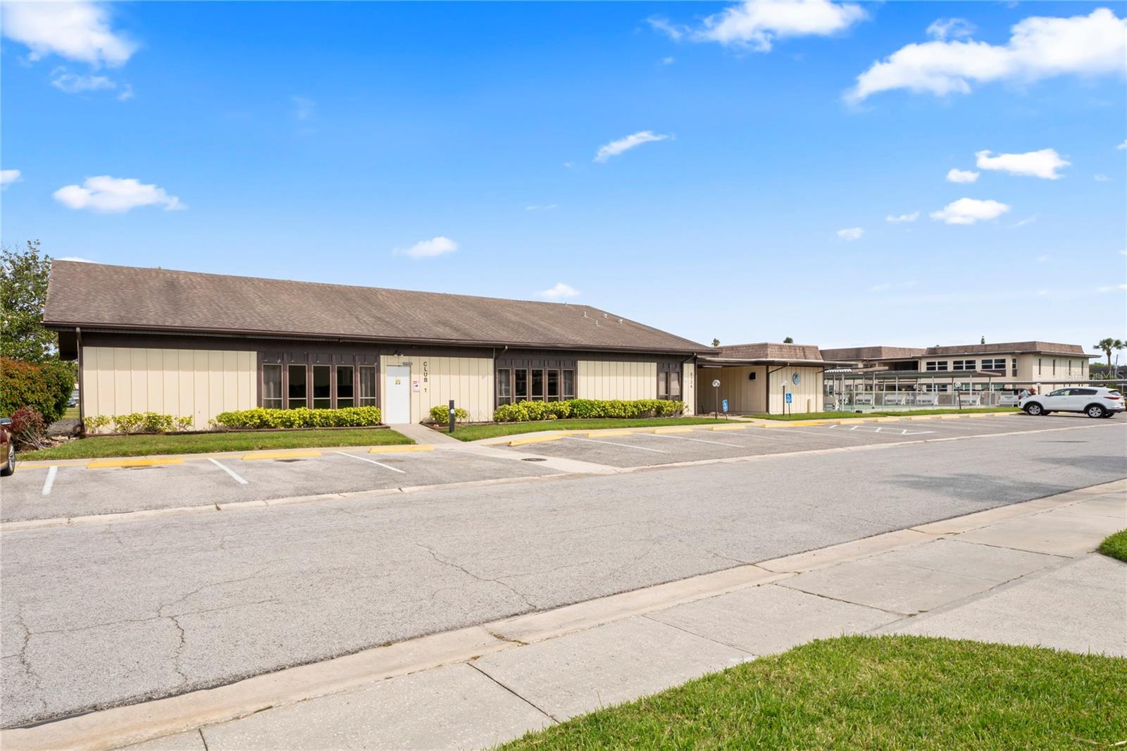 Image 41 of 55 For 4678 Marine Parkway 108