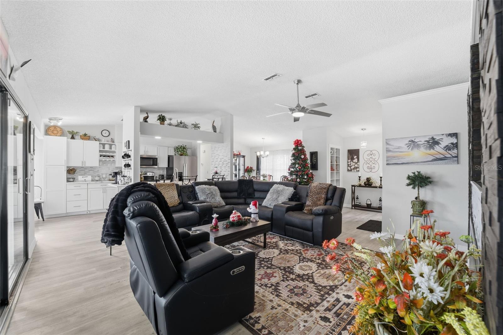 Image 6 of 75 For 3366 Bluefish Drive