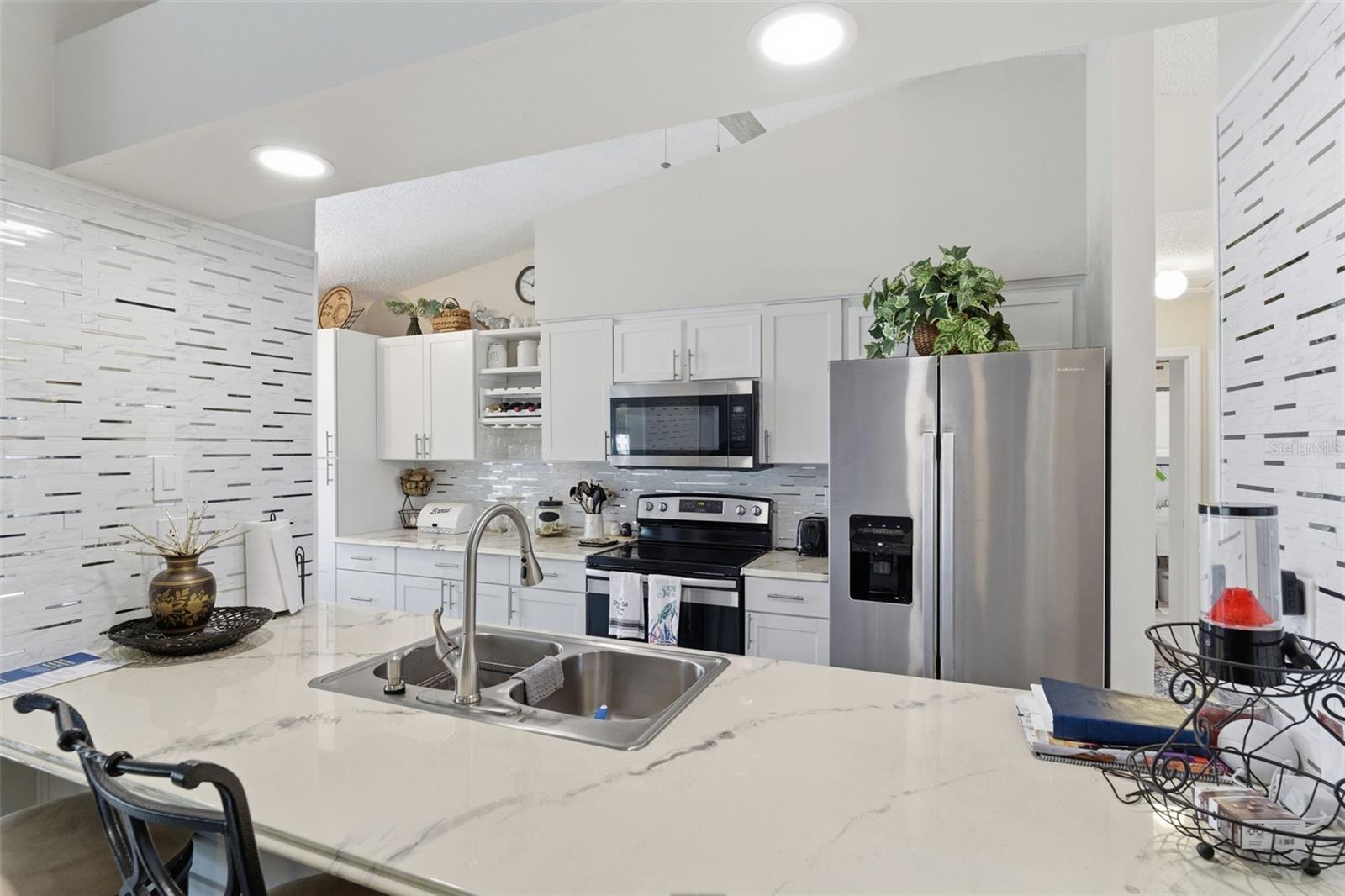 Image 9 of 75 For 3366 Bluefish Drive