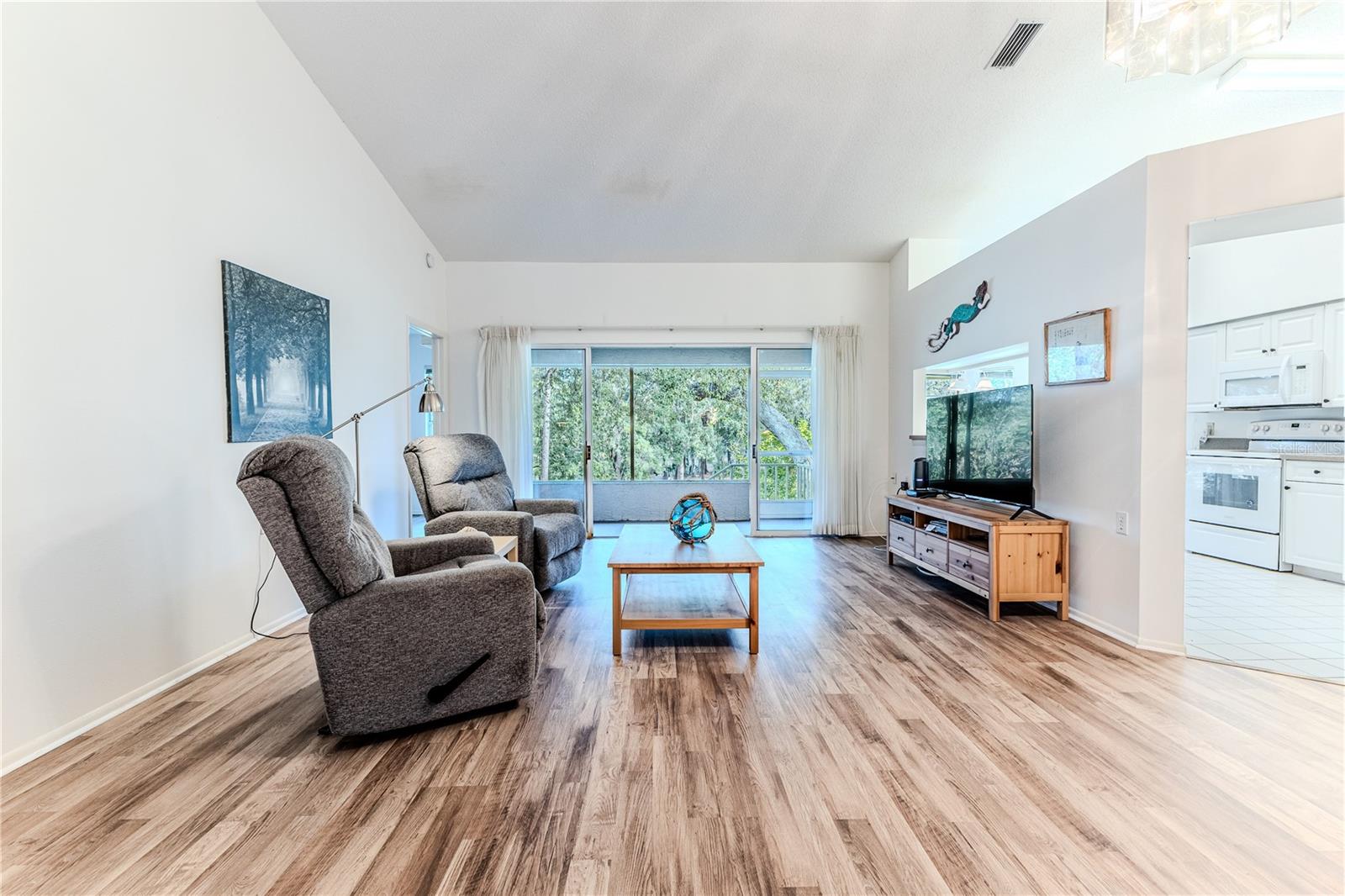 Image 10 of 69 For 3008 Whispering Pines Court