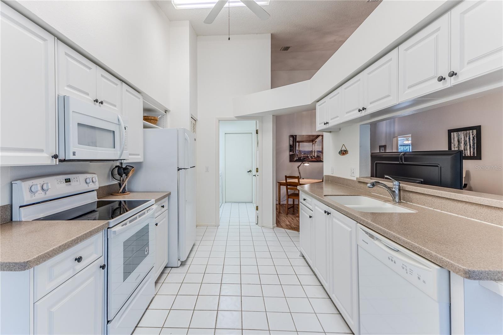 Image 20 of 69 For 3008 Whispering Pines Court