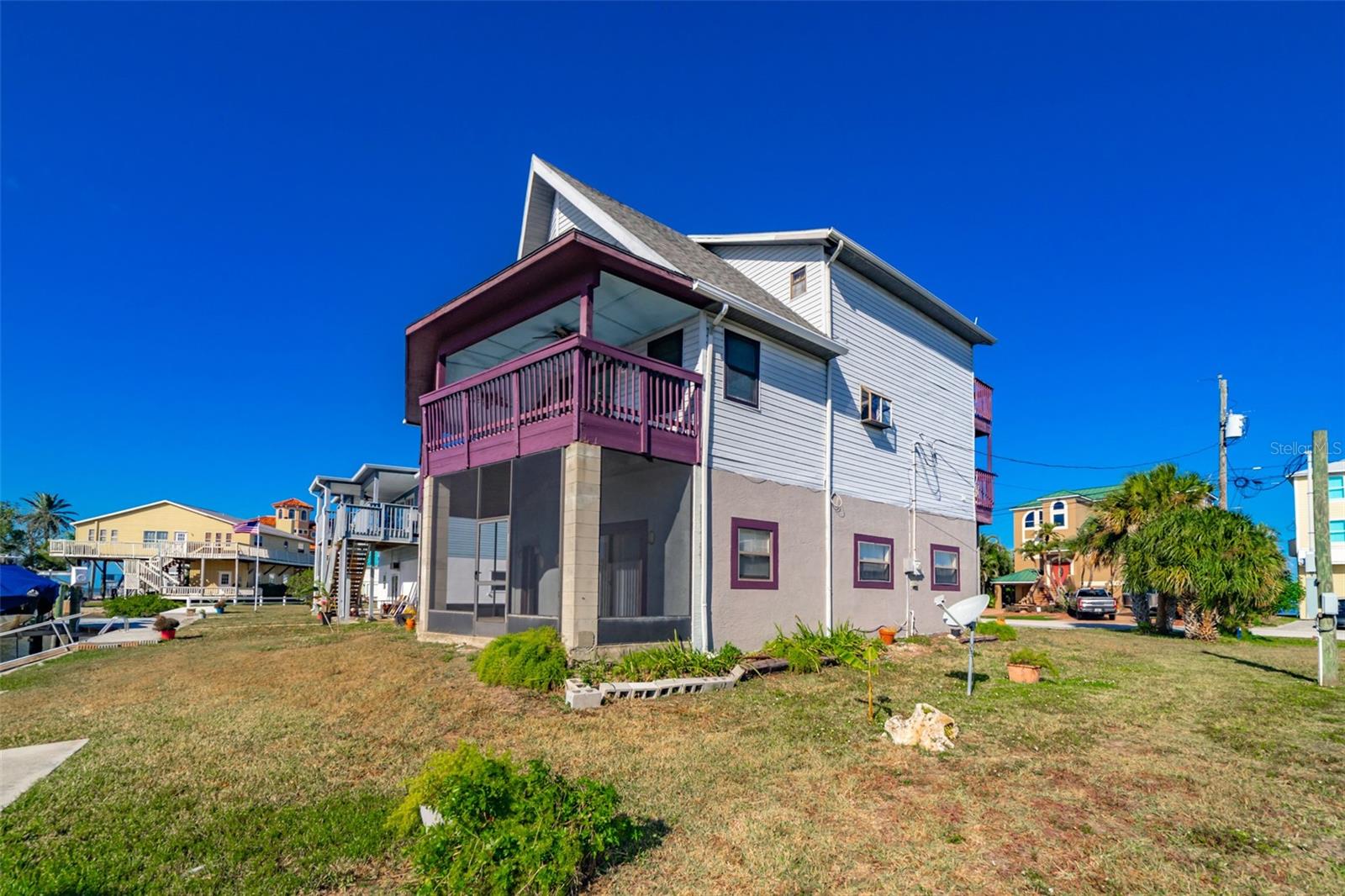 Image 4 of 59 For 6432 Driftwood Drive