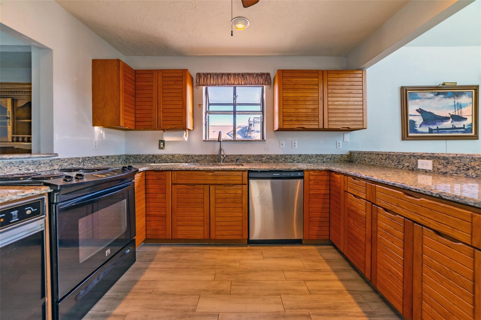 Image 8 of 59 For 6432 Driftwood Drive