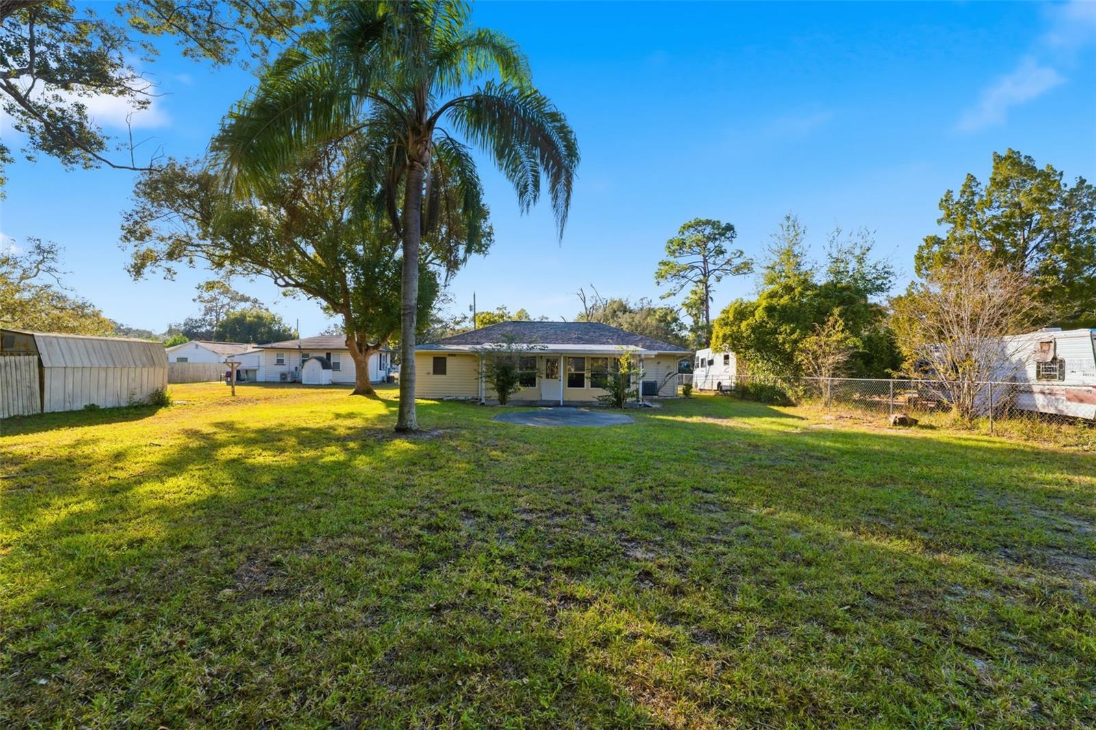 Listing photo id 28 for 3290 Seaview Drive