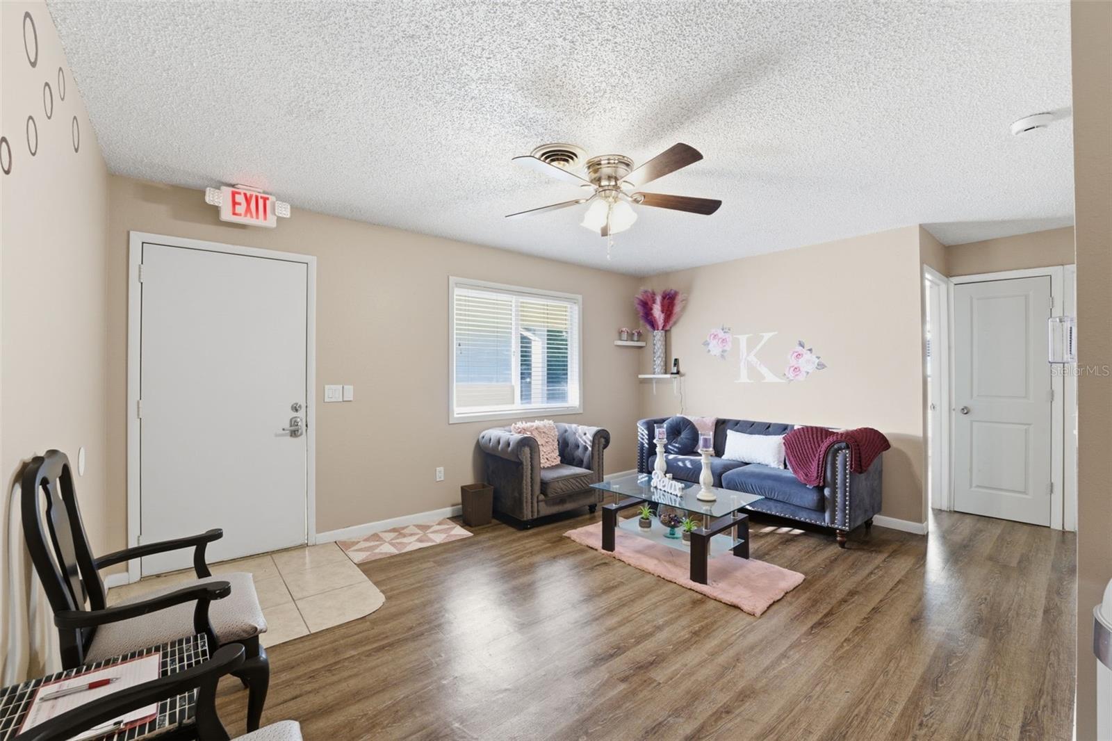 Listing photo id 6 for 3290 Seaview Drive