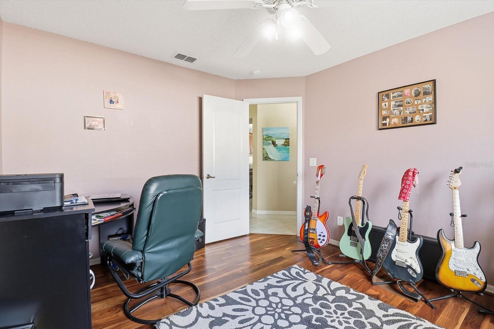 Image 26 of 46 For 3 Ipomoea Court