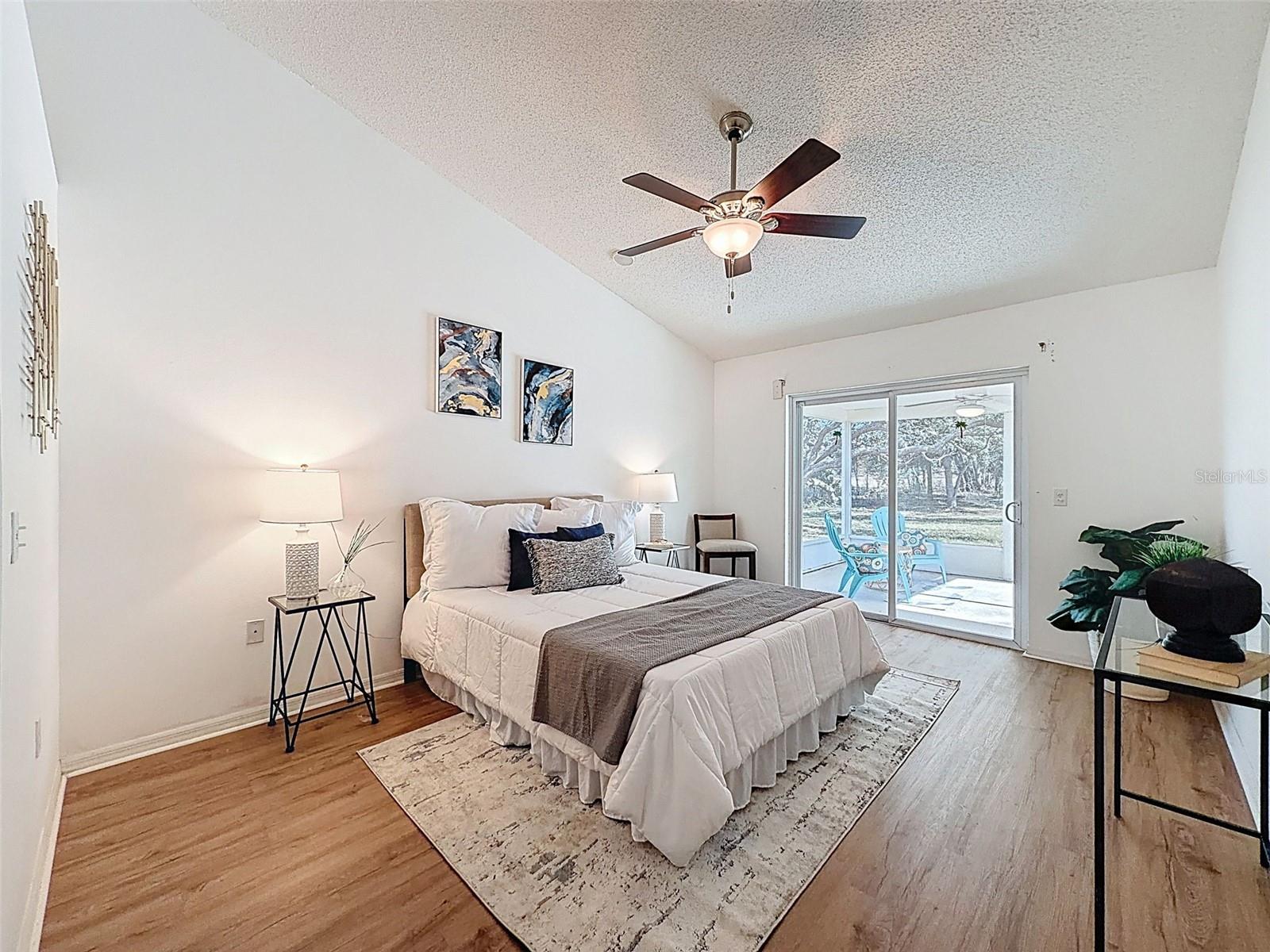 Listing photo id 29 for 9434 Holnwon Court