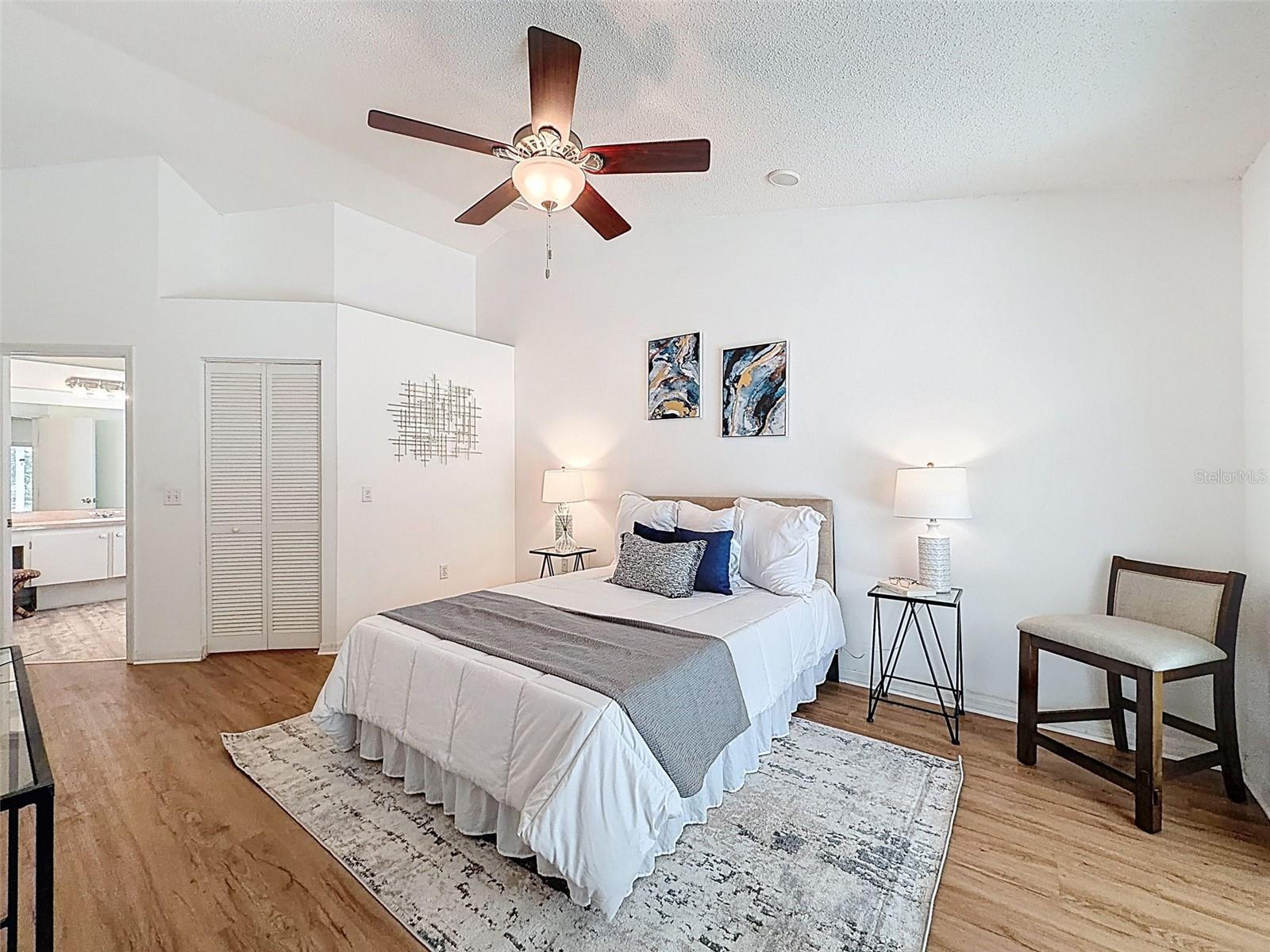 Listing photo id 30 for 9434 Holnwon Court