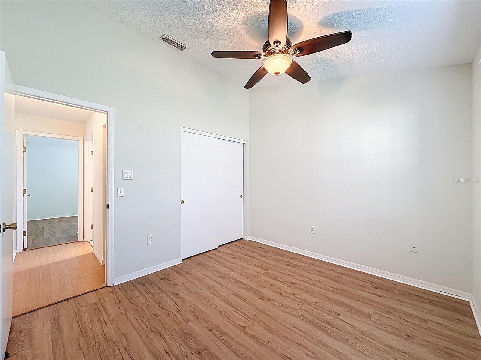 Listing photo id 39 for 9434 Holnwon Court